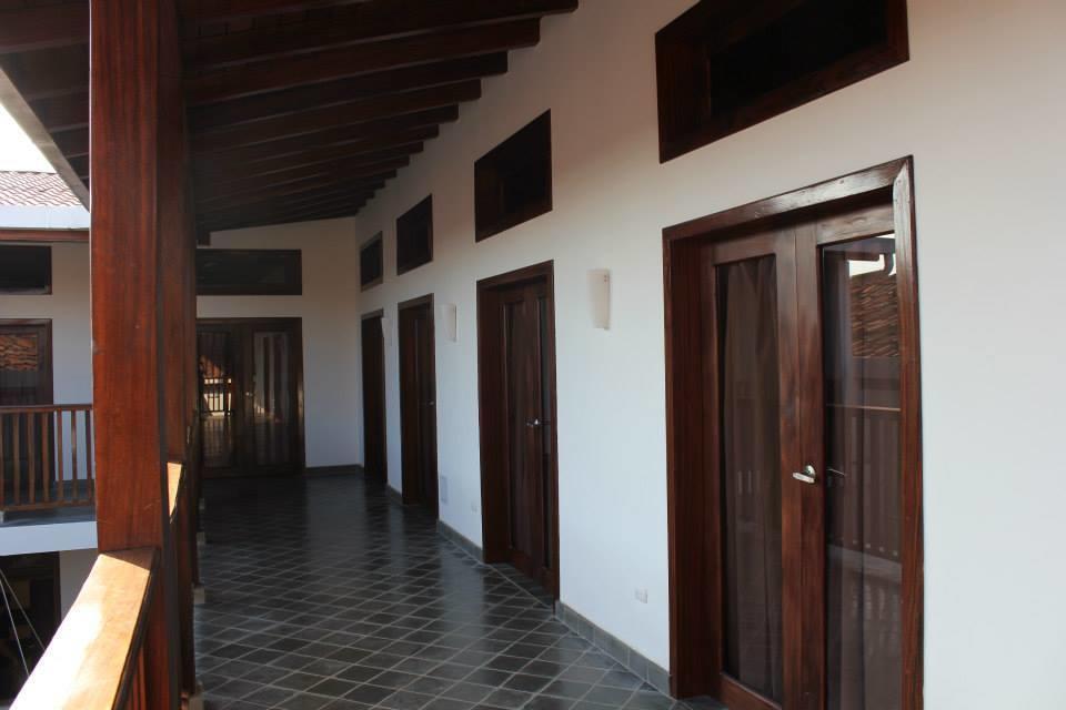 Hotel Azul León Buitenkant foto